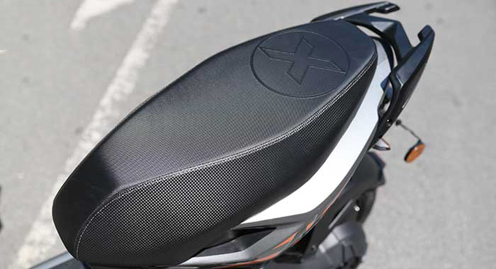 Yên xe máy điện Yadea Xmen Neo