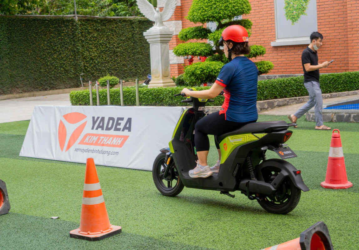 xemaydienbinhduong.com